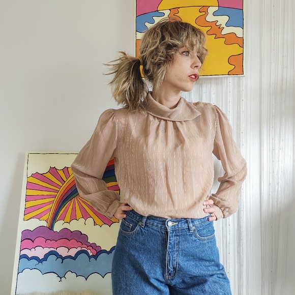 Vintage Tops - Host Pick⚡Vintage 70's Large Collar Blouse